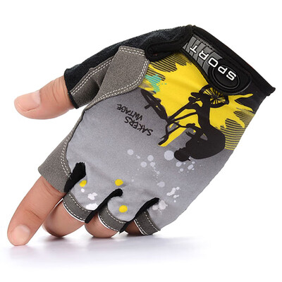 A Pair New Summer Breathable Thin Section Ice Silk Half Finger Gloves Outdoor Mountaineering Riding Sports Fingerless Gloves
A Pair New Summer Breathable Thin Section Ice Silk Half Finger Gloves Outdoor Mountaineering Riding Sports Fingerless Gloves