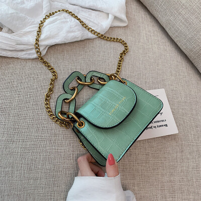 Ins European&American fashion womens bag 2019 new bag personality mini bag chic single shoulder slant chain girl bag
Ins European&American fashion womens bag 2019 new bag personality mini bag chic single shoulder slant chain girl bag
