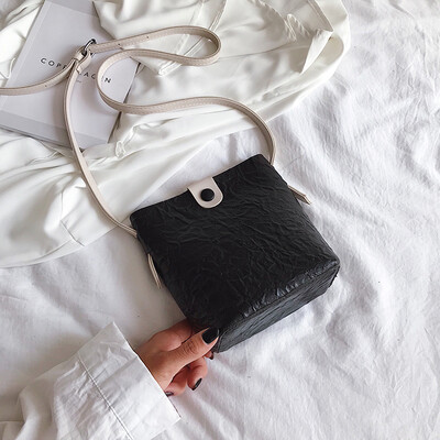Ins super fire bag female 2019 new Korean version of the wild single shoulder slung fashion texture solid color leisure bucket bag
Ins super fire bag female 2019 new Korean version of the wild single shoulder slung fashion texture solid color leisure bucket bag