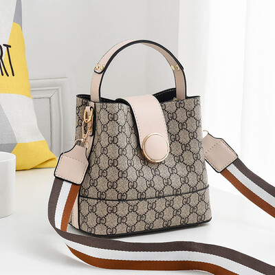 Female bag 2019 spring&summer new Korean fashion handbag cool shoulder shoulder Messenger bag
Female bag 2019 spring&summer new Korean fashion handbag cool shoulder shoulder Messenger bag