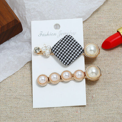 Pearl Hair Clip Headwear Sweet Pearl Hairpin Lattice Word Clip Sid Two piece Set Pearl Alloy Resin Hairpin Headdress Accessories
Pearl Hair Clip Headwear Sweet Pearl Hairpin Lattice Word Clip Sid Two piece Set Pearl Alloy Resin Hairpin Headdress Accessories