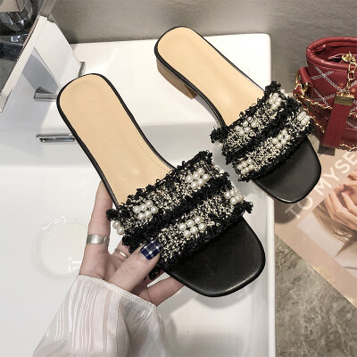 Slipper female cute ins2019 summer new Korean version of wild beaded drag fashion fairy sandals
Slipper female cute ins2019 summer new Korean version of wild beaded drag fashion fairy sandals