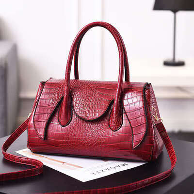 2019 new fashion cool trend handbag fashion handbags Europe&America big bag casual shoulder bag
2019 new fashion cool trend handbag fashion handbags Europe&America big bag casual shoulder bag