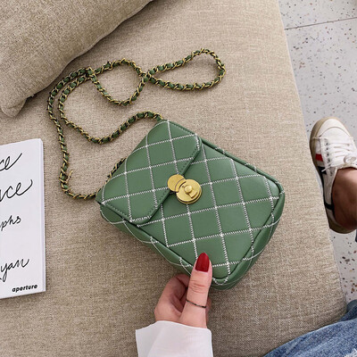North bag texture womens small bag 2019 new Korean version of Joker slung mobile phone bag Lingge chain shoulder small square bag
North bag texture womens small bag 2019 new Korean version of Joker slung mobile phone bag Lingge chain shoulder small square bag