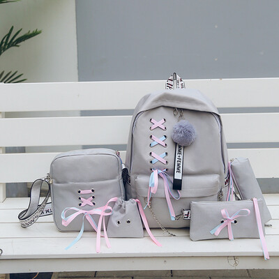 Junior high school schoolbag ladies shoulder bag junior high school students Korean version of campus accommodation large capacity
Junior high school schoolbag ladies shoulder bag junior high school students Korean version of campus accommodation large capacity
