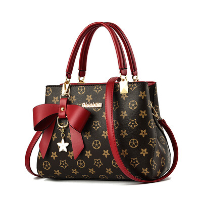 Baitao womens bag in summer fashion inclined handbag middle-aged mother bag single shoulder bag big bag 
Baitao womens bag in summer fashion inclined handbag middle-aged mother bag single shoulder bag big bag