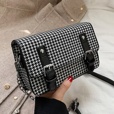 Hong Kong style retro small square bag 2019 autumn new Korean version of womens bag original Sufeng 100 shoulder oblique satchel
Hong Kong style retro small square bag 2019 autumn new Korean version of womens bag original Sufeng 100 shoulder oblique satchel