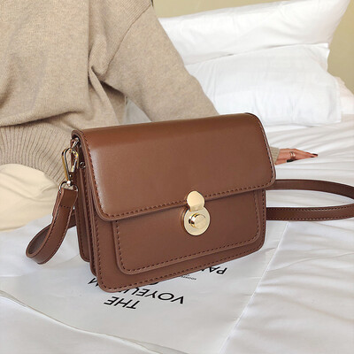 On the new chic small bag female retro wild simple 2019 new wave Korean version of the shoulder slung texture tofu bag
On the new chic small bag female retro wild simple 2019 new wave Korean version of the shoulder slung texture tofu bag