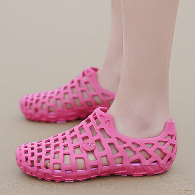 New hole shoes mens bright sandals Korean version of the anti-skid lazy breathable beach casual couple models sandals&sl
New hole shoes mens bright sandals Korean version of the anti-skid lazy breathable beach casual couple models sandals&sl