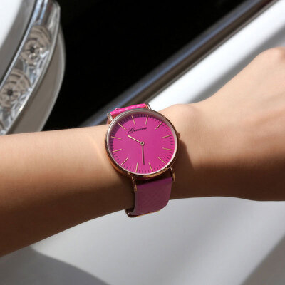 Fashion simple scale temperature sensitive color watch two-pin couple quartz student watch batch
Fashion simple scale temperature sensitive color watch two-pin couple quartz student watch batch