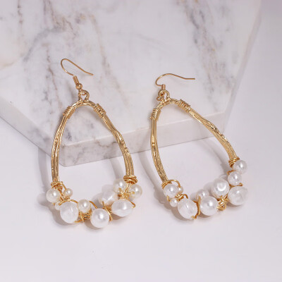 AOEMAN women trendy simulated pearl statement dangle earrings vintage party jewelry accessories gold color metal drop earrings
AOEMAN women trendy simulated pearl statement dangle earrings vintage party jewelry accessories gold color metal drop earrings