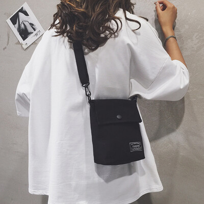 Japanese Harajuku student small bag female 2019 new ins canvas bag Korean version of the wild casual shoulder Messenger bag
Japanese Harajuku student small bag female 2019 new ins canvas bag Korean version of the wild casual shoulder Messenger bag