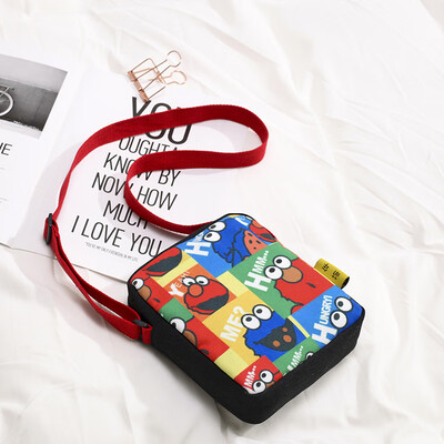 Korea ins canvas small bag female 2019 new Japanese soft sister casual cartoon Sesame Street Messenger shoulder bag
Korea ins canvas small bag female 2019 new Japanese soft sister casual cartoon Sesame Street Messenger shoulder bag