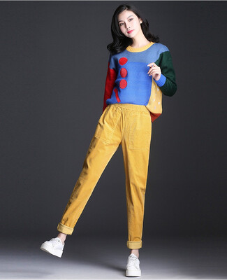 The 2018 autumnwinter new harem trousers are high-waisted&the Korean version is fitted with corduroy nine points
The 2018 autumnwinter new harem trousers are high-waisted&the Korean version is fitted with corduroy nine points