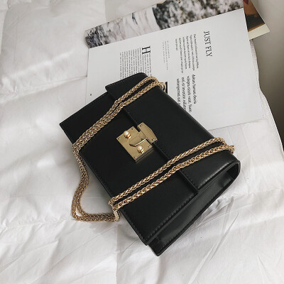 Spring new chic bag female 2019 new Korean version of the wild single shoulder slung fashion chain texture small square bag
Spring new chic bag female 2019 new Korean version of the wild single shoulder slung fashion chain texture small square bag