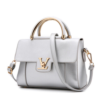 Female bag 2016 new bag ladies fashion small fragrant wind fashion handbag Messenger bag shoulder bag
Female bag 2016 new bag ladies fashion small fragrant wind fashion handbag Messenger bag shoulder bag
