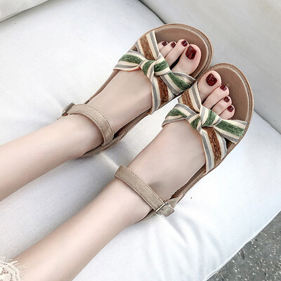 One-word sandal womens summer 2019 new Korean version of Joker flat-bottomed student beach gladiator sandals ins tide thick botto
One-word sandal womens summer 2019 new Korean version of Joker flat-bottomed student beach gladiator sandals ins tide thick botto