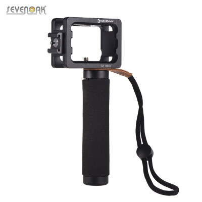 SEVENOAK SK-RXOC Camera Cage Aluminum Alloy with Hand Grip Cold Shoe Mount 14 Inches Screw Threads for Sony RX0 Camera
SEVENOAK SK-RXOC Camera Cage Aluminum Alloy with Hand Grip Cold Shoe Mount 14 Inches Screw Threads for Sony RX0 Camera