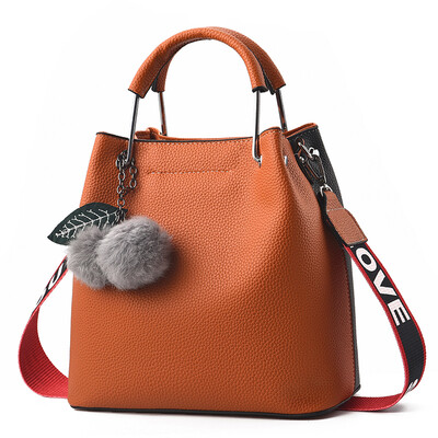 Bucket Bag Female Autumn&Winter Letter Broadband Single Shoulder Bag Soft Leather Large Capacity Korean Simple Handbag Moistur
Bucket Bag Female Autumn&Winter Letter Broadband Single Shoulder Bag Soft Leather Large Capacity Korean Simple Handbag Moistur