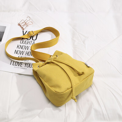 New small bag female 2019 new wave Korean version of the wild canvas shoulder bucket bag simple Harajuku wind Messenger bag
New small bag female 2019 new wave Korean version of the wild canvas shoulder bucket bag simple Harajuku wind Messenger bag