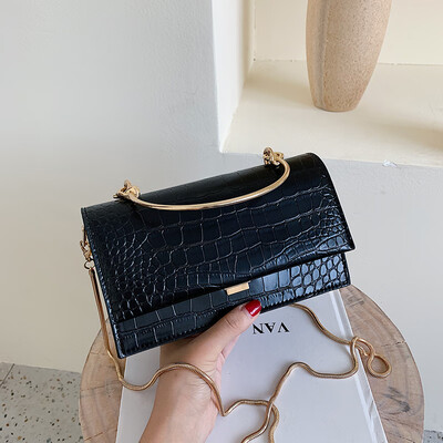 Korean version of Joker bag chic retro chain small square bag new 2019 stone womens shoulder Messenger bag
Korean version of Joker bag chic retro chain small square bag new 2019 stone womens shoulder Messenger bag