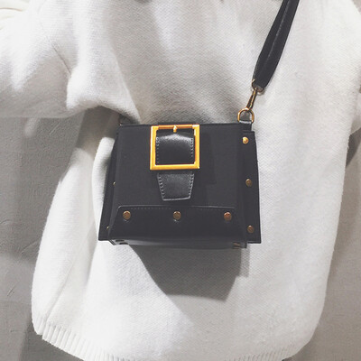 Small bag female 2019 on the new wave Korean version of the ins super fire fashion bucket bag chic wild shoulder Messenger bag
Small bag female 2019 on the new wave Korean version of the ins super fire fashion bucket bag chic wild shoulder Messenger bag