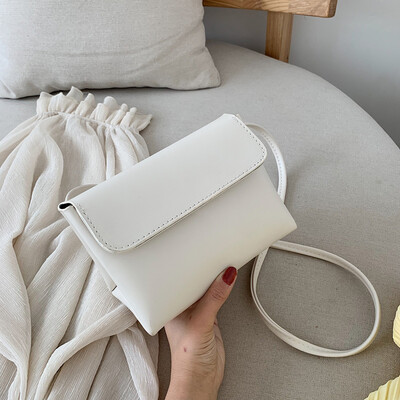 Tailored Women Bag Simple Small Bag Shoulder Messenger Bag Retro Casual Small Square Bag
Tailored Women Bag Simple Small Bag Shoulder Messenger Bag Retro Casual Small Square Bag