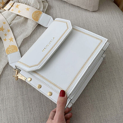 Fashion Candy-colored Messenger Bag Women 2019 New Womens Bag Joker Wide Shoulder Small Square Bag Messenger Bag Tide
Fashion Candy-colored Messenger Bag Women 2019 New Womens Bag Joker Wide Shoulder Small Square Bag Messenger Bag Tide
