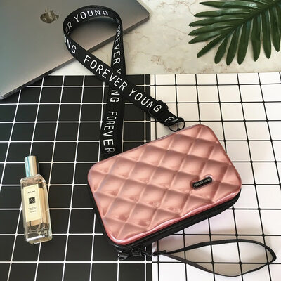 LOVEVOOK crossbody bags for women 2019 luxury handbags women bags designer mini make up bag Trunk Shape wide strap Box Flap bag
LOVEVOOK crossbody bags for women 2019 luxury handbags women bags designer mini make up bag Trunk Shape wide strap Box Flap bag