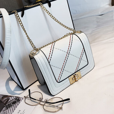 Qiao Bani 2019 new European&American style fashion simple rhombic chain bag shoulder diagonal tide handbags factory direct sales
Qiao Bani 2019 new European&American style fashion simple rhombic chain bag shoulder diagonal tide handbags factory direct sales