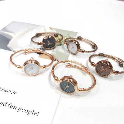 French minority bracelet watch female students Korean version of simple waterproof Mori girl retro ins wind Joker small fresh
French minority bracelet watch female students Korean version of simple waterproof Mori girl retro ins wind Joker small fresh