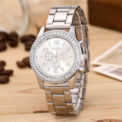 Off-the-shelf Geneva steel belt fake three-eye belt diamond fashion alloy watch quartz watch
Off-the-shelf Geneva steel belt fake three-eye belt diamond fashion alloy watch quartz watch