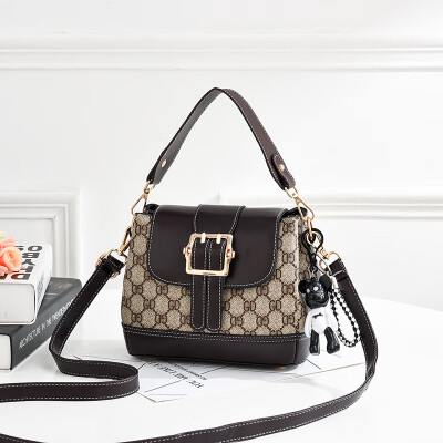 Summer ladies fashion ins tide Joker Korean hand bill of lading shoulder diagonal bag summer
Summer ladies fashion ins tide Joker Korean hand bill of lading shoulder diagonal bag summer