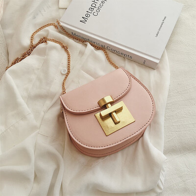 Advanced sense bag Western style handbags new 2019 fashion chain shoulder slung lock mini saddle bag
Advanced sense bag Western style handbags new 2019 fashion chain shoulder slung lock mini saddle bag