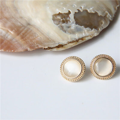 Fashion New Earrings Pearl Cat Eye Stone Earrings Retro Simple Temperament Earrings