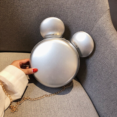 2019 new cartoon casual personality wild chain Messenger bag fashion temperament cute Mickey girl shoulder bag
2019 new cartoon casual personality wild chain Messenger bag fashion temperament cute Mickey girl shoulder bag