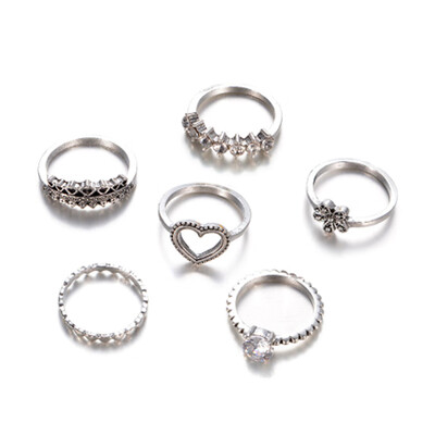 Vintage Heart Flower Crown Shape Rings Set for Women Girl Bohemian Carving Crystal Midi Rings
Vintage Heart Flower Crown Shape Rings Set for Women Girl Bohemian Carving Crystal Midi Rings