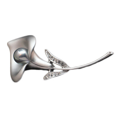 Fashion Women Shell Pearl Flower Brooch Brooch Pin Wedding Bridal Luxury Rhinestone Brooch
Fashion Women Shell Pearl Flower Brooch Brooch Pin Wedding Bridal Luxury Rhinestone Brooch