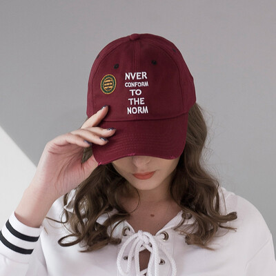 Baseball cap Summer new sunscreen lady hat Street hip-hopping duck tongue hat embroidered round label male sunshade hat
Baseball cap Summer new sunscreen lady hat Street hip-hopping duck tongue hat embroidered round label male sunshade hat