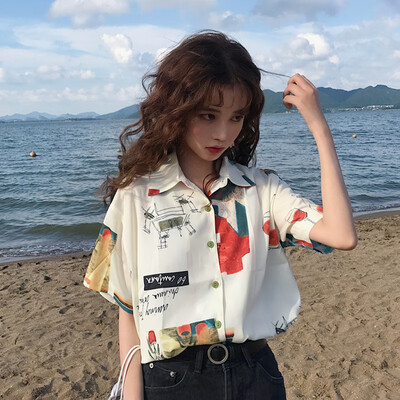 Fashion Women Blouse New Autumn Elegant Vintage Cartoon Print Lapel Shirt Tops Loose Single-breasted Short Sleeve Blouse
Fashion Women Blouse New Autumn Elegant Vintage Cartoon Print Lapel Shirt Tops Loose Single-breasted Short Sleeve Blouse