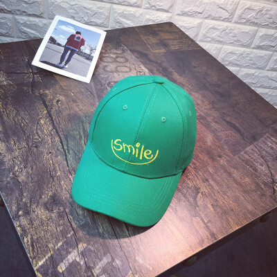 The hat the spring summer the letter the womens Korean-style baseball cap the street-hop the street-hop the couple
The hat the spring summer the letter the womens Korean-style baseball cap the street-hop the street-hop the couple