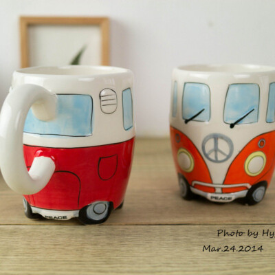 400ml Creative Hand Painting Double Bus Mugs Retro Ceramic Cup Coffee Milk Tea Mug Drinkware Novetly Gifts Present For Lids Love
400ml Creative Hand Painting Double Bus Mugs Retro Ceramic Cup Coffee Milk Tea Mug Drinkware Novetly Gifts Present For Lids Love
