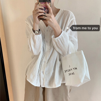 blouse Shirt Womens V-neck Lantern Sleeve Cotton Solid Color Tights Lace Single-breasted Slim Shirt Small Fresh blouse
blouse Shirt Womens V-neck Lantern Sleeve Cotton Solid Color Tights Lace Single-breasted Slim Shirt Small Fresh blouse