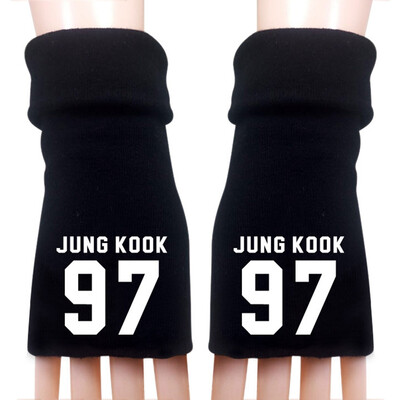 KPOP BTS EXO GOT7 TWICE SEVENTEEN WANNA ONE Same Gloves Five-finger Half-finger Knitted Gloves
KPOP BTS EXO GOT7 TWICE SEVENTEEN WANNA ONE Same Gloves Five-finger Half-finger Knitted Gloves