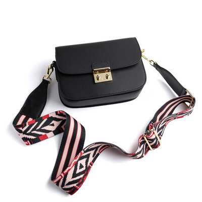 Vini viney Messenger bag female cowhide wide shoulder strap small square bag fashion Korean version of the wild shoulder bag Messenger bag tide Anna red
Vini viney Messenger bag female cowhide wide shoulder strap small square bag fashion Korean version of the wild shoulder bag Messenger bag tide Anna red