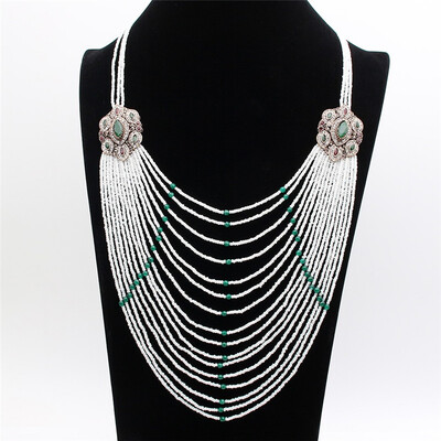 Gorgeous Beaded Necklace Women Dress Jewelry Multi-level Chain Antique Gold Color Resin Pendant Nigeria Bridal Bead Necklace
Gorgeous Beaded Necklace Women Dress Jewelry Multi-level Chain Antique Gold Color Resin Pendant Nigeria Bridal Bead Necklace
