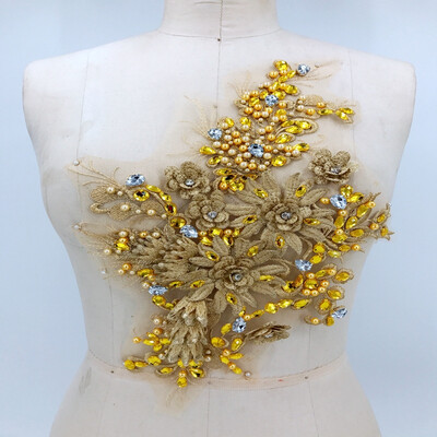 Three-dimensional flower light golden lace applique with sew on beads rhinestones trim patches 3823cm for dress accessory
Three-dimensional flower light golden lace applique with sew on beads rhinestones trim patches 3823cm for dress accessory