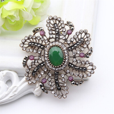 Vintage Turkish Brooch For Women Antique Gold Color Hollow Round Flower Broches Brooches Ethnic Jewelry Ladies Hijab Lapel Pins
Vintage Turkish Brooch For Women Antique Gold Color Hollow Round Flower Broches Brooches Ethnic Jewelry Ladies Hijab Lapel Pins