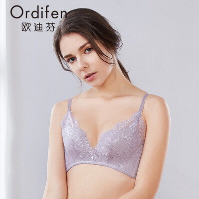 Ou Difen no steel ring bra 2018 spring&summer new thin section breathable hole cup gathered bra sexy lace underwear bra XB8217 black 80C
Ou Difen no steel ring bra 2018 spring&summer new thin section breathable hole cup gathered bra sexy lace underwear bra XB8217 black 80C