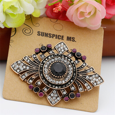 Hot Vintage Turkish Women Flower Resin Antique Brooch Ethnic Retro Rhinestone Corsage Jewelry Indian Bohemia Hijab Lapel Pins
Hot Vintage Turkish Women Flower Resin Antique Brooch Ethnic Retro Rhinestone Corsage Jewelry Indian Bohemia Hijab Lapel Pins